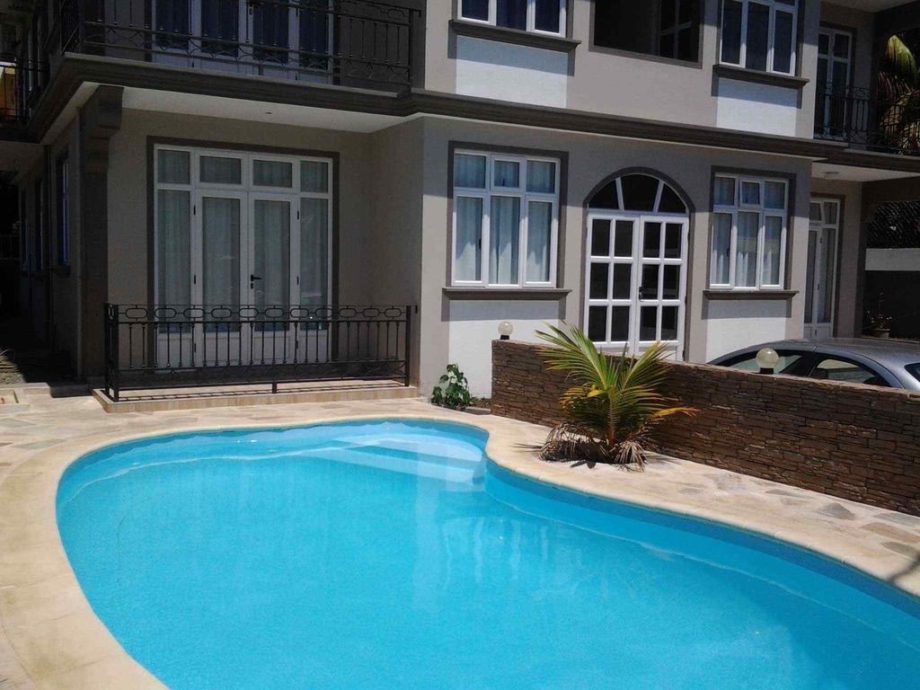 Twins Apartments Flic en Flac Room photo